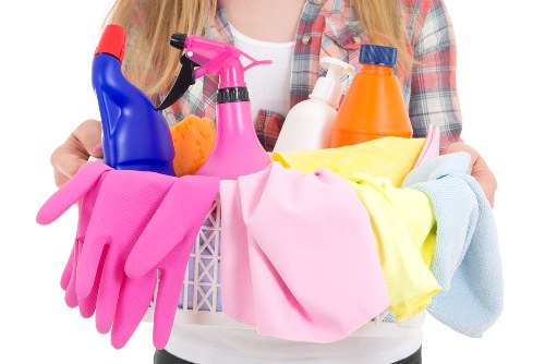 Professional oven cleaning in NW1 for a spotless kitchen interior