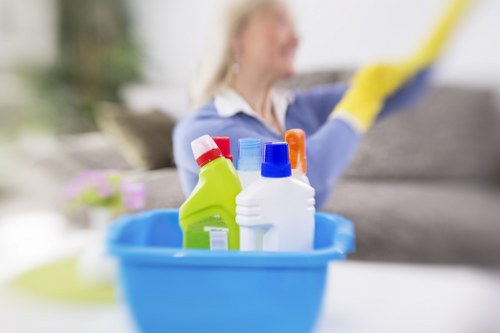 Deep cleaning for commercial hard floors in NW1